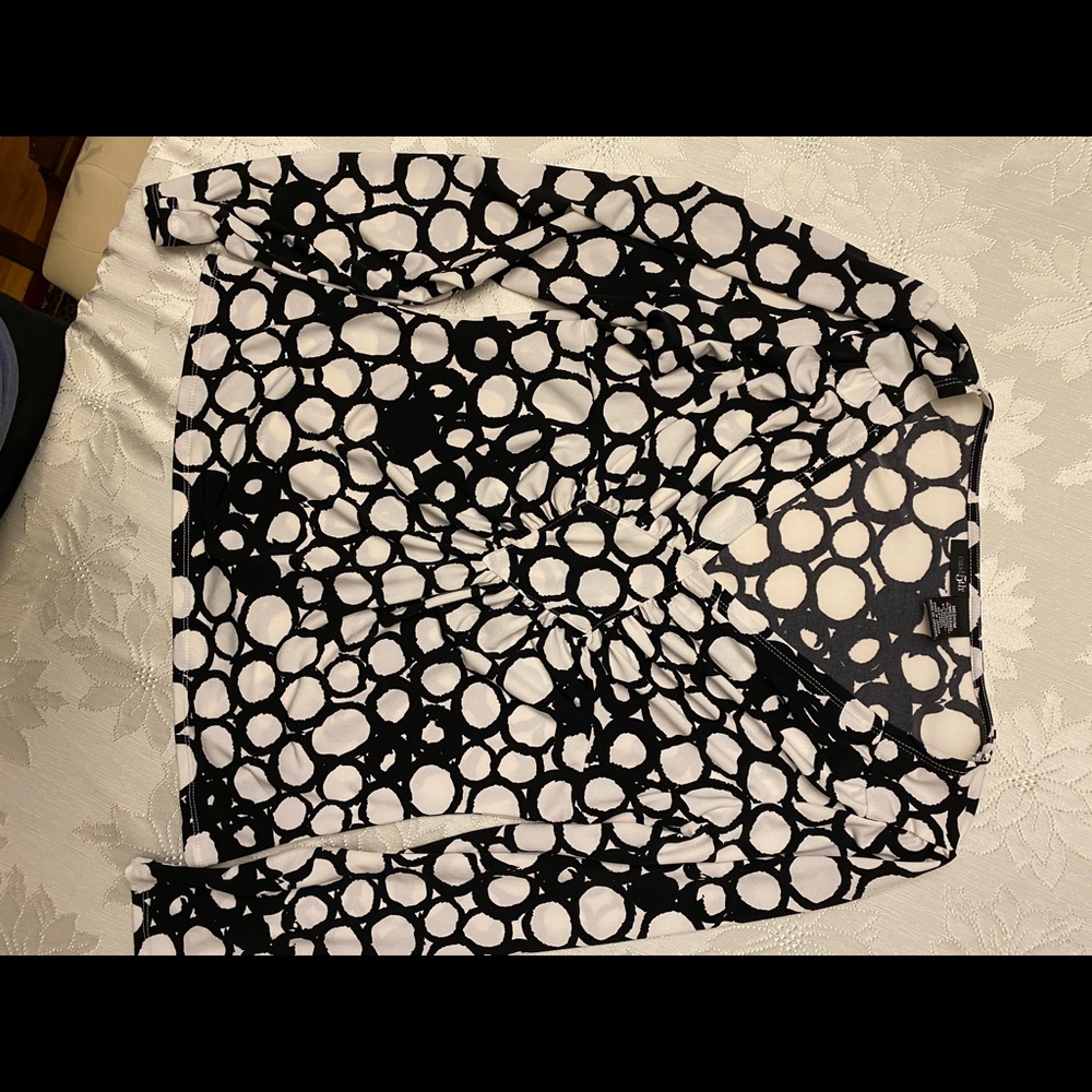 East 5th size medium blouse